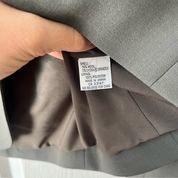 Talbots Womens Jacket Coat Green Waist Length Buttons Tulip Hem Lined Petites 10 - Picture 5 of 5